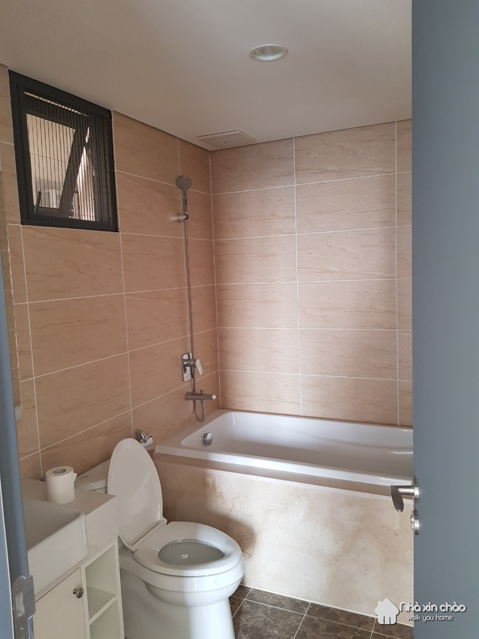 Bán căn hộ 3n2vs full đồ – d’capitale c1 – chỉ 10 tỷ bao phí! – mã nxc13570 - Hình 3