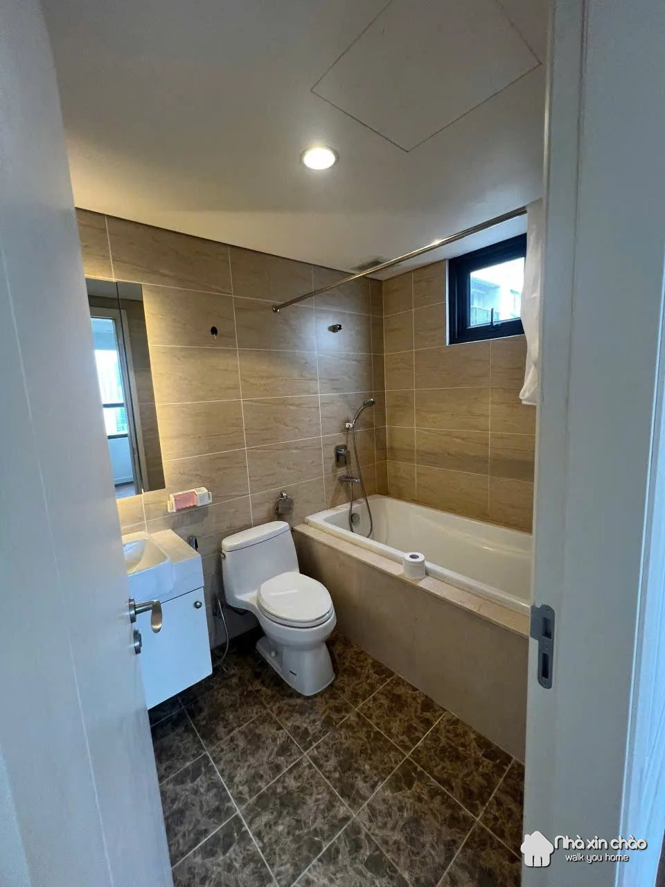 Cho thuê căn hộ 5PN ( Dạng Đập Thông ) Vinhomes D'Capitale – Giá 45 Tr/th – Mã NXC82153 - Hình 4